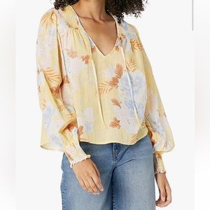 🔶 Billabong flowy, balloon sleeve blouse, floral pattern, size L 🔶